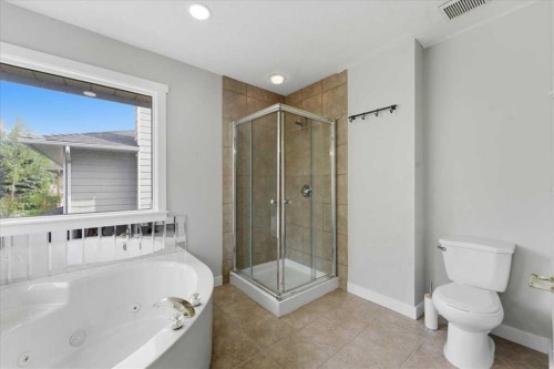 13919 Evergreen Street Sw, Calgary, AB - Indoor Photo Showing Bathroom