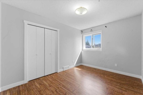 13919 Evergreen Street Sw, Calgary, AB - Indoor Photo Showing Other Room