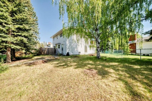 8 Varsdale Place Nw, Calgary, AB - Outdoor