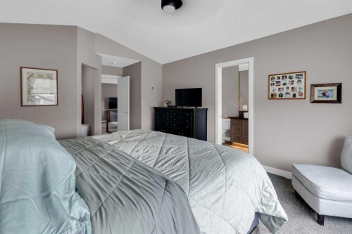 145 Wildrose Drive, Strathmore, AB - Indoor Photo Showing Bedroom