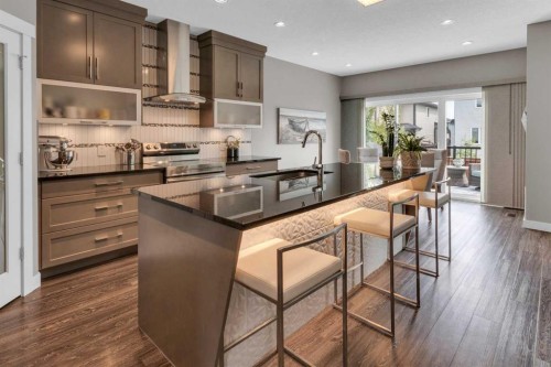 145 Wildrose Drive, Strathmore, AB - Indoor Photo Showing Kitchen With Upgraded Kitchen