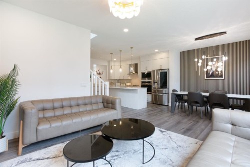 37 Savanna Heath Ne, Calgary, AB - Indoor Photo Showing Living Room