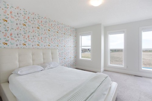 37 Savanna Heath Ne, Calgary, AB - Indoor Photo Showing Bedroom