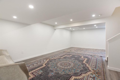 37 Savanna Heath Ne, Calgary, AB - Indoor Photo Showing Other Room