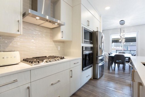 37 Savanna Heath Ne, Calgary, AB - Indoor Photo Showing Kitchen With Upgraded Kitchen