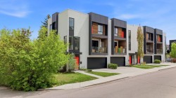 3620 17 Street SW Calgary, AB T2T 6X5