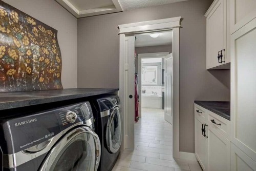 1233 Hillcrest Manor Estates, Strathmore, AB - Indoor Photo Showing Laundry Room