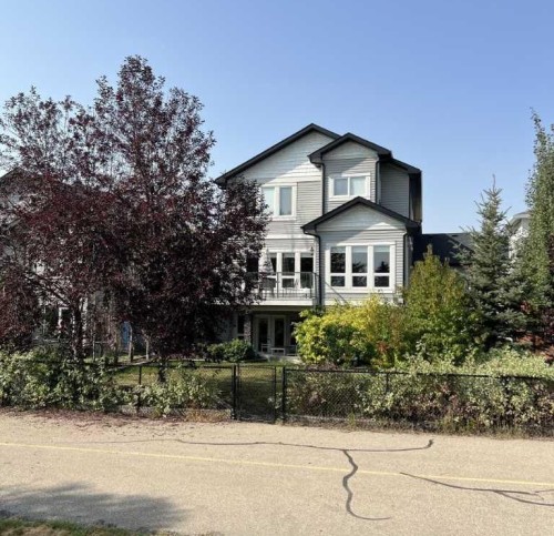 1233 Hillcrest Manor Estates, Strathmore, AB - Outdoor