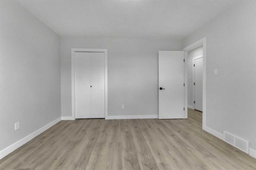 3640 Dover Ridge Drive Se, Calgary, AB - Indoor Photo Showing Other Room