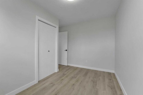 3640 Dover Ridge Drive Se, Calgary, AB - Indoor Photo Showing Other Room