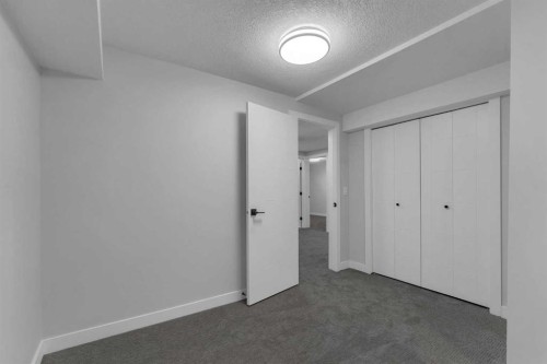 3640 Dover Ridge Drive Se, Calgary, AB - Indoor Photo Showing Other Room