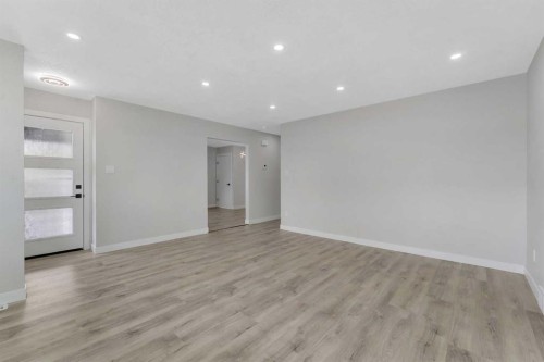 3640 Dover Ridge Drive Se, Calgary, AB - Indoor Photo Showing Other Room