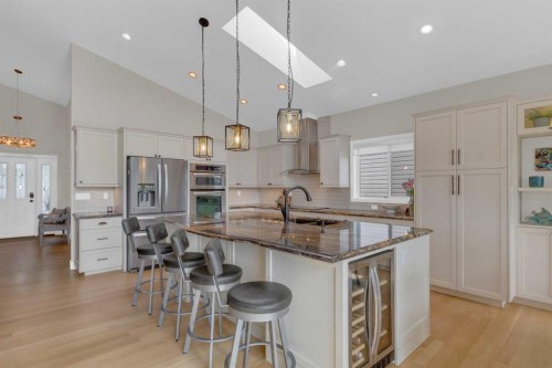 198 Douglas Woods Hill Se, Calgary, AB - Indoor Photo Showing Kitchen With Upgraded Kitchen