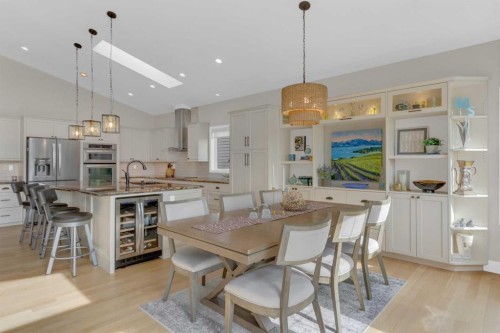 198 Douglas Woods Hill Se, Calgary, AB - Indoor Photo Showing Dining Room