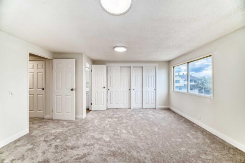 32-1515 Falconridge Drive Ne, Calgary, AB - Indoor Photo Showing Other Room