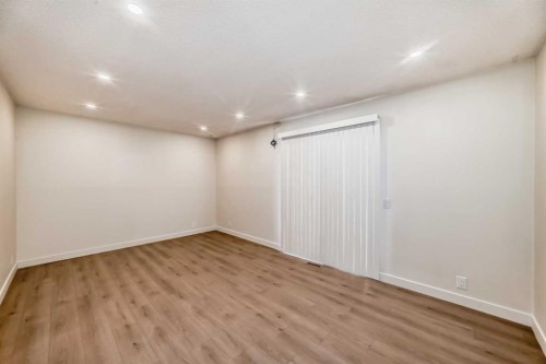 32-1515 Falconridge Drive Ne, Calgary, AB - Indoor Photo Showing Other Room
