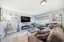 447 Malvern Close NE Calgary, AB T2A 4W6