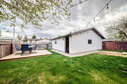 447 Malvern Close Ne, Calgary, AB - Outdoor With Deck Patio Veranda