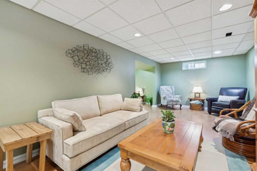 748 Archwood Road Se, Calgary, AB 