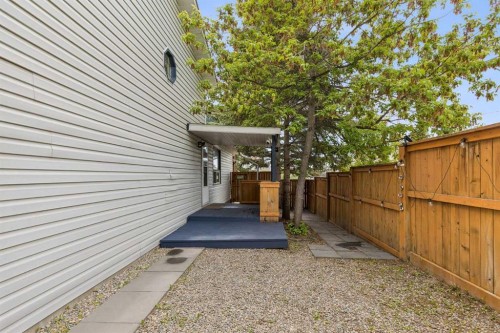 1840 33 Avenue Sw, Calgary, AB - Outdoor With Exterior