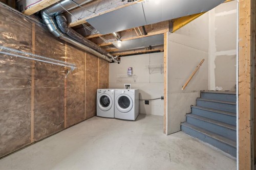 86 Mahogany Drive Se, Calgary, AB - Indoor Photo Showing Laundry Room