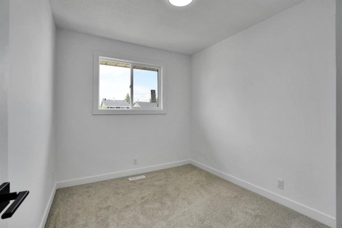 6471 54 Street Ne, Calgary, AB 