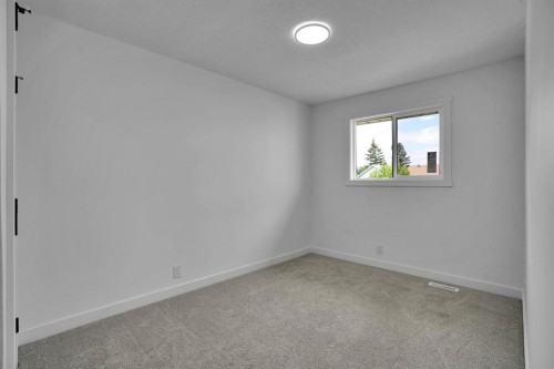 6471 54 Street Ne, Calgary, AB 