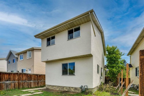6471 54 Street Ne, Calgary, AB 