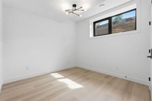 1429 26A Street Sw, Calgary, AB - Indoor Photo Showing Other Room