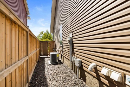 456 Auburn Bay Avenue Se, Calgary, AB - Indoor Photo Showing Other Room