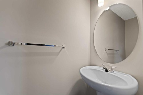 456 Auburn Bay Avenue Se, Calgary, AB - Indoor Photo Showing Bathroom