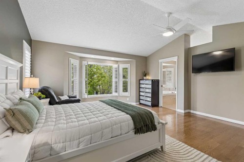 438 Candle Place Sw, Calgary, AB - Indoor Photo Showing Bedroom
