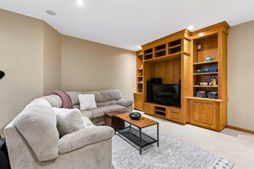 438 Candle Place Sw, Calgary, AB - Indoor Photo Showing Living Room