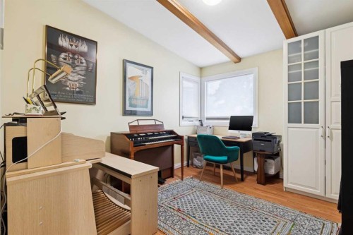 3232 15 Street Nw, Calgary, AB - Indoor Photo Showing Office