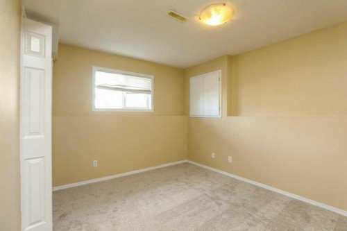 8-720 Heritage Boulevard West, Lethbridge, AB - Indoor Photo Showing Other Room