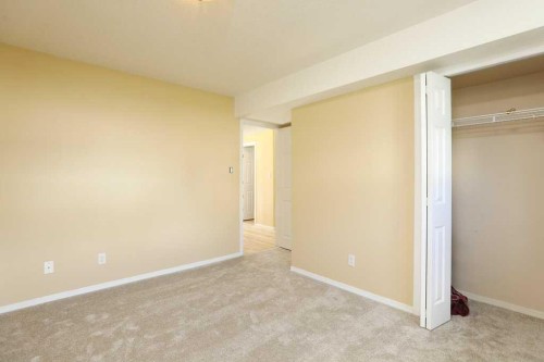 8-720 Heritage Boulevard West, Lethbridge, AB - Indoor Photo Showing Other Room