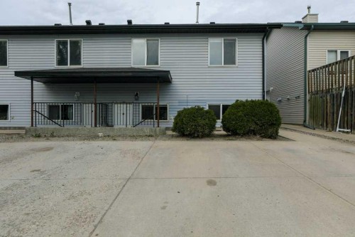8-720 Heritage Boulevard West, Lethbridge, AB - Outdoor With Exterior