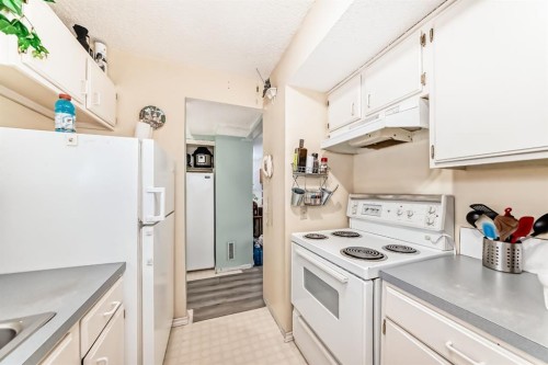 409-2520 Palliser Drive Sw, Calgary, AB 