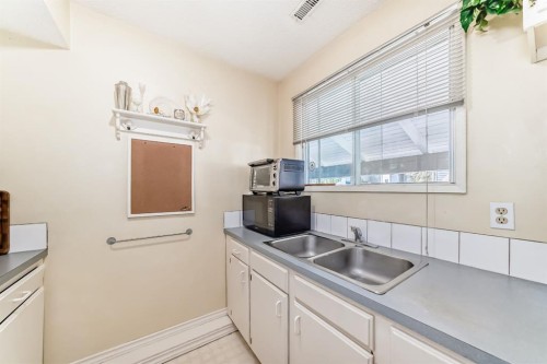 409-2520 Palliser Drive Sw, Calgary, AB 