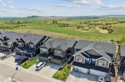 65 Fireside Crescent Cochrane, AB T4C 2L4