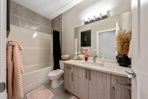 1 Lakes Estates Circle, Strathmore, AB 