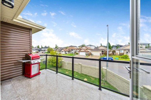 1 Lakes Estates Circle, Strathmore, AB 
