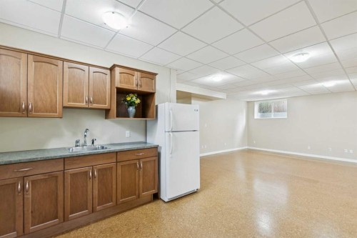 94 Panatella Close Nw, Calgary, AB - Indoor