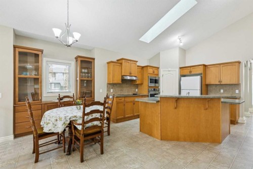 94 Panatella Close Nw, Calgary, AB - Indoor Photo Showing Other Room