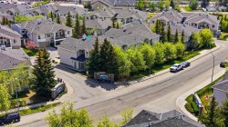 12 Rocky Vista Terrace NW Calgary, AB T3G 5G5