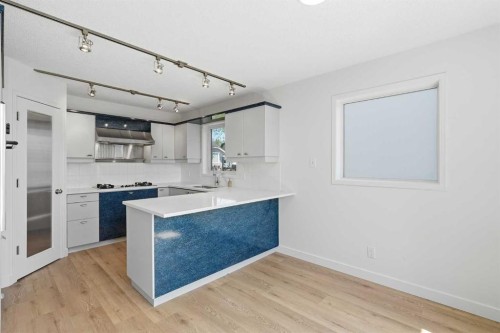 142 Elizabeth Way Se, Airdrie, AB - Indoor Photo Showing Kitchen