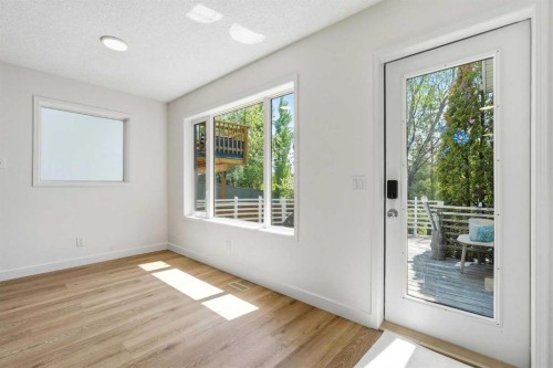 142 Elizabeth Way Se, Airdrie, AB - Indoor Photo Showing Other Room