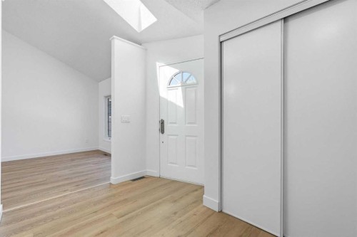 142 Elizabeth Way Se, Airdrie, AB - Indoor Photo Showing Other Room