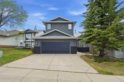 142 Elizabeth Way SEAirdrie, AB T4B 2H5