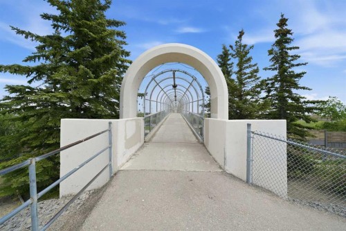 142 Elizabeth Way Se, Airdrie, AB - Outdoor